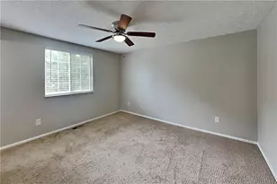 2582 Morgan Lake Dr NE, Marietta, GA 30066 - Photo 9