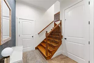 8190 Bennett Ln, Gainesville, GA 30506 - Photo 23