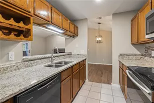 408 Warm Springs Cir, Roswell, GA 30075 - Photo 3