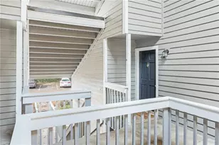 408 Warm Springs Cir, Roswell, GA 30075 - Photo 5