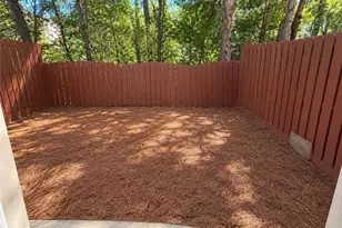 5358 Creekview Ln, Morrow, GA 30260 - Photo 9