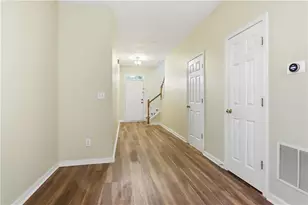 465 Lantern Wood Dr, Scottdale, GA 30079 - Photo 23