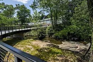 1339 Creek View Ln, Atlanta, GA 30318 - Photo 15