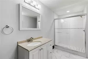 1594 Beecher St SW, Atlanta, GA 30310 - Photo 9