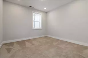 2461 Sycamore Rd NW, Atlanta, GA 30318 - Photo 9