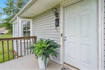 28 Cypress Circle, Carrollton, GA 30116 - Photo 7