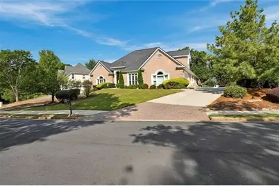 6201 Indian River Drive, Peachtree Corners, GA 30092 - Photo 5