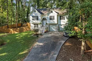 1568 Pine Cir, Austell, GA 30168 - Photo 3