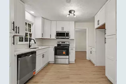 4145 Emerald North Drive, Decatur, GA 30035 - Photo 7