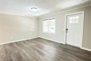 200 Swain St, Clarkesville, GA 30523 - Photo 7