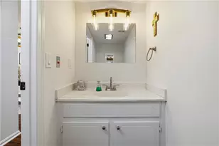 68 Monet Ct NW, Atlanta, GA 30327 - Photo 9