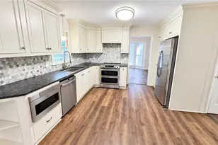 2077 Signal Ridge Chase NW, Kennesaw, GA 30152 - Photo 5