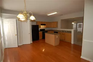 2847 Parkway Close, Lithonia, GA 30058 - Photo 13