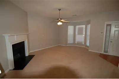 2847 Parkway Close, Lithonia, GA 30058 - Photo 5