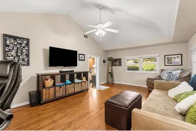 1388 Carolyn Drive NE, Atlanta, GA 30329 - Photo 9