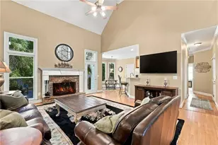 7930 Willow Pt, Gainesville, GA 30506 - Photo 9