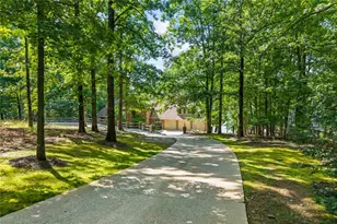 6576 Yacht Club Rd, Flowery Branch, GA 30542 - Photo 11