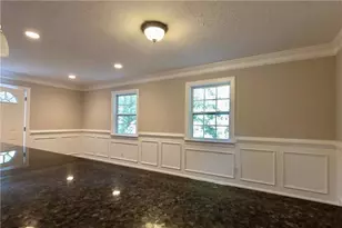 5507 Riverside Dr, Sugar Hill, GA 30518 - Photo 9