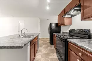 2383 Hackamore Dr, Atlanta, GA 30349 - Photo 5