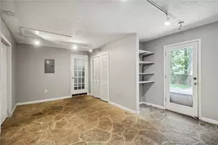 455 Barrington Dr W, Roswell, GA 30076 - Photo 15