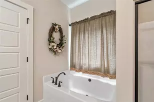 212 Live Oak Ln, Comer, GA 30629 - Photo 17