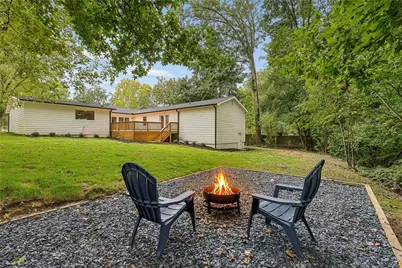 2394 Burch Circle NE, Brookhaven, GA 30319 - Photo 39