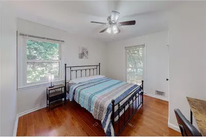 304 W Lakeshore Drive, Carrollton, GA 30117 - Photo 17