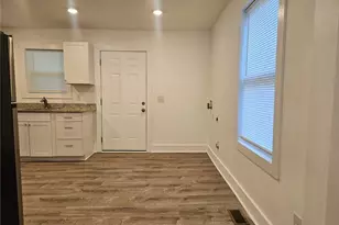 1167 Mayland Cir SW, Atlanta, GA 30310 - Photo 9