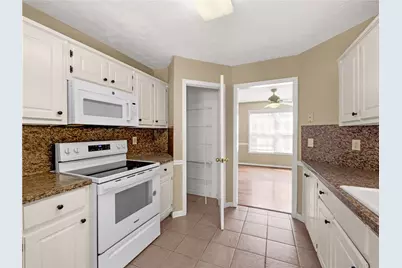 425 Freedom Drive, McDonough, GA 30252 - Photo 5