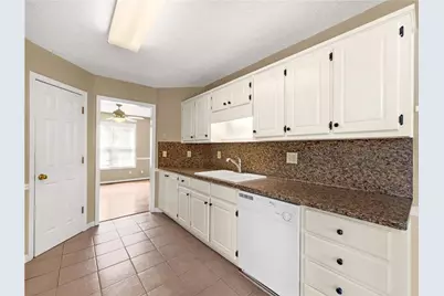425 Freedom Drive, McDonough, GA 30252 - Photo 11