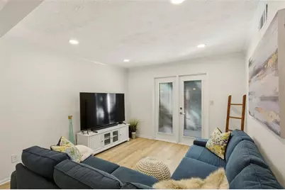 5034 Meadow Lane, Marietta, GA 30068 - Photo 13