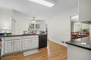 8880 Carroll Manor Dr, Atlanta, GA 30350 - Photo 13