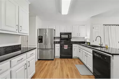 8880 Carroll Manor Drive, Atlanta, GA 30350 - Photo 15