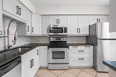 1021 Riverbend Club Drive SE, Atlanta, GA 30339 - Photo 11