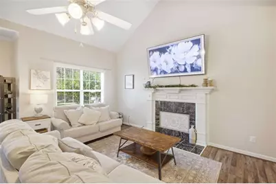 33 Martha's Place, Cartersville, GA 30121 - Photo 5