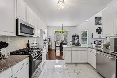 550 Camber Woods Drive, Roswell, GA 30076 - Photo 13