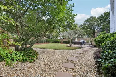550 Camber Woods Drive, Roswell, GA 30076 - Photo 25