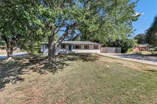 956 Laurel St, Morrow, GA 30260 - Photo 3