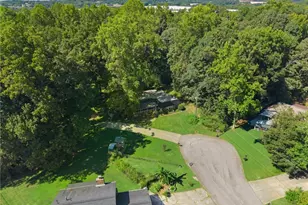 4343 Hamill Ct, Buford, GA 30519 - Photo 9