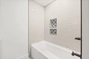675 Weatherly Ln, Sandy Springs, GA 30328 - Photo 21