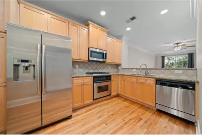 5480 Glenridge Park, Sandy Springs, GA 30342 - Photo 9