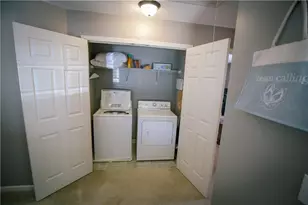 3317 Castleberry Village Cir, Cumming, GA 30040 - Photo 33