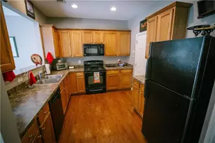 3317 Castleberry Village Cir, Cumming, GA 30040 - Photo 15