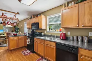 3993 Smithfield Ln, Ellenwood, GA 30294 - Photo 11