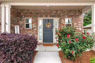 447 Brks Vlg Dr, Pendergrass, GA 30567 - Photo 3