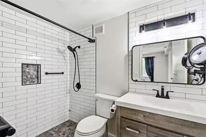 2479 Peachtree Road NE #317, Atlanta, GA 30305 - Photo 9