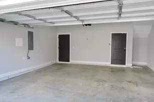 2452 Sycamore Rd NW, Atlanta, GA 30318 - Photo 9