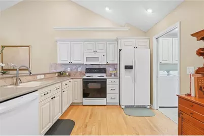 1402 Sweet Apple Circle, Alpharetta, GA 30004 - Photo 11