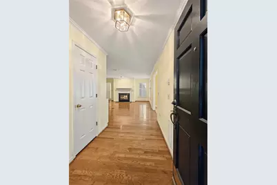 306 Bainbridge Drive, Sandy Springs, GA 30327 - Photo 7