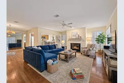 306 Bainbridge Drive, Sandy Springs, GA 30327 - Photo 9